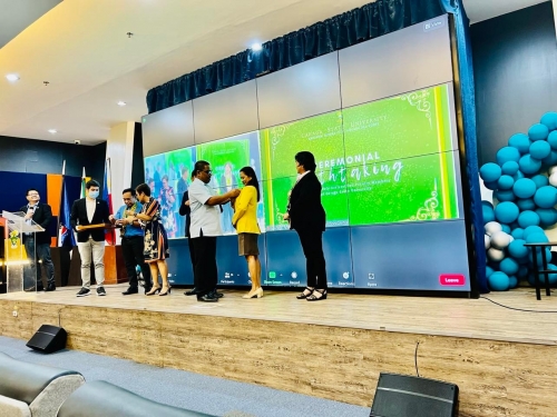 Newly Reclassified Faculty Members Take Earnest Oath