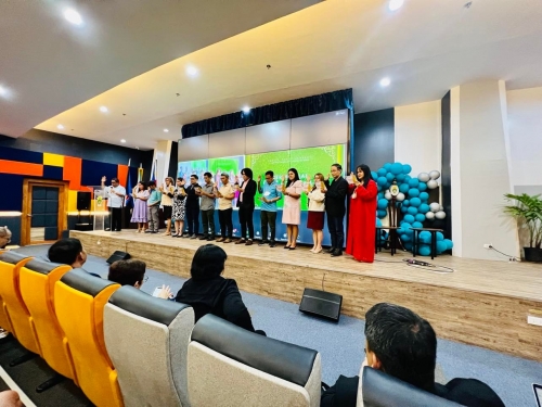 Newly Reclassified Faculty Members Take Earnest Oath