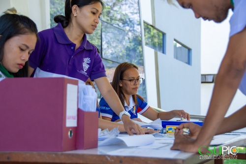 Golden Paddlers join in-house job fair with 19 partner orgs