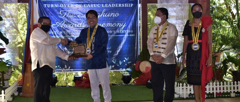 President Penaso receives Magkuno Lifetime Achievement for Leadership Award from CASUC
