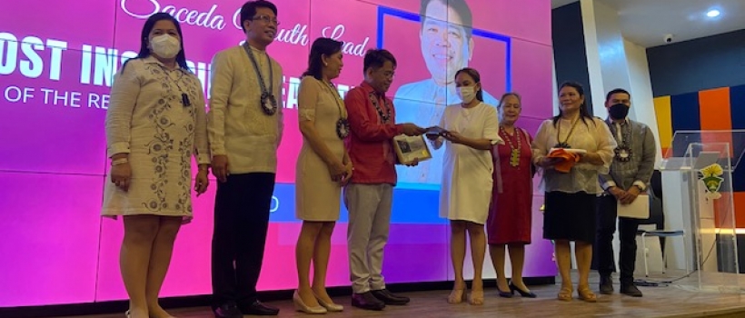 Saceda Awards MIT to CSU President