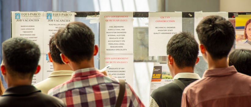 Golden Paddlers join in-house job fair with 19 partner orgs